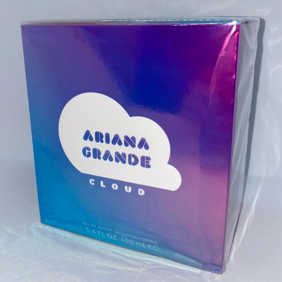 Ariana Grande Cloud - Picture 2 of 4